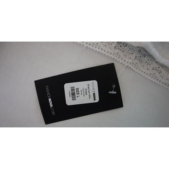 Fashion Nova FE22F048 Women's Sz L White Lace Detail Shannon Mini Dress - Picture 11 of 14